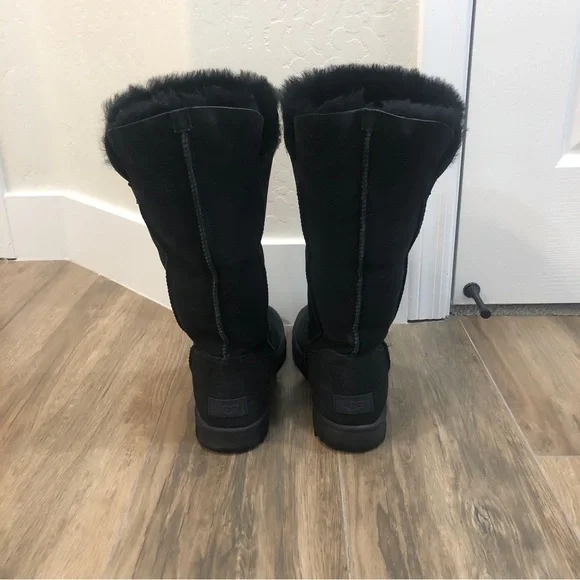 Ugg Classic Cuff Tall Boot - Picture 6 of 9